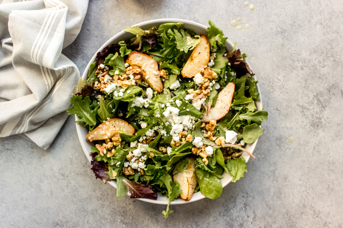 Salad With Grilled Pear, Blue Cheese And Walnuts